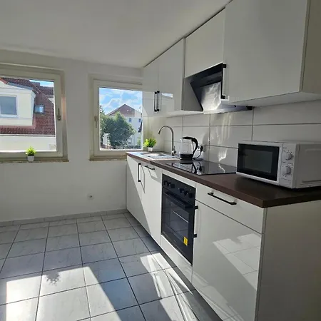 Grosse Vollausgestattete 5-zimmer Mit Parkplatz Naehe Der Autobahnen A2 Und A30