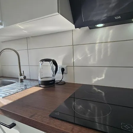 Grosse Vollausgestattete 5-zimmer Mit Parkplatz Naehe Der Autobahnen A2 Und A30 Apartment