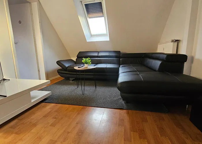 Grosse Vollausgestattete 5-zimmer Mit Parkplatz Naehe Der Autobahnen A2 Und A30 Lohne (North Rhine-Westphalia)