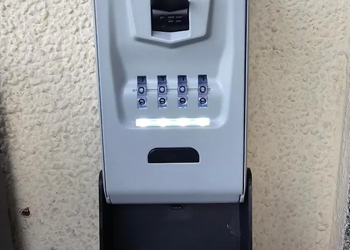 Grosse Vollausgestattete 5-zimmer Mit Parkplatz Naehe Der Autobahnen A2 Und A30 *